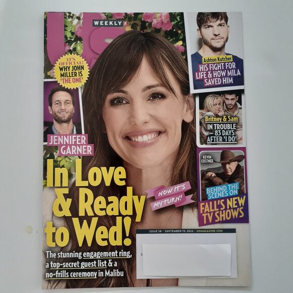 Us Weekly Magazine September 19 2022 Issue 38 Jennifer Garner Wedding News - Picture 1 of 2